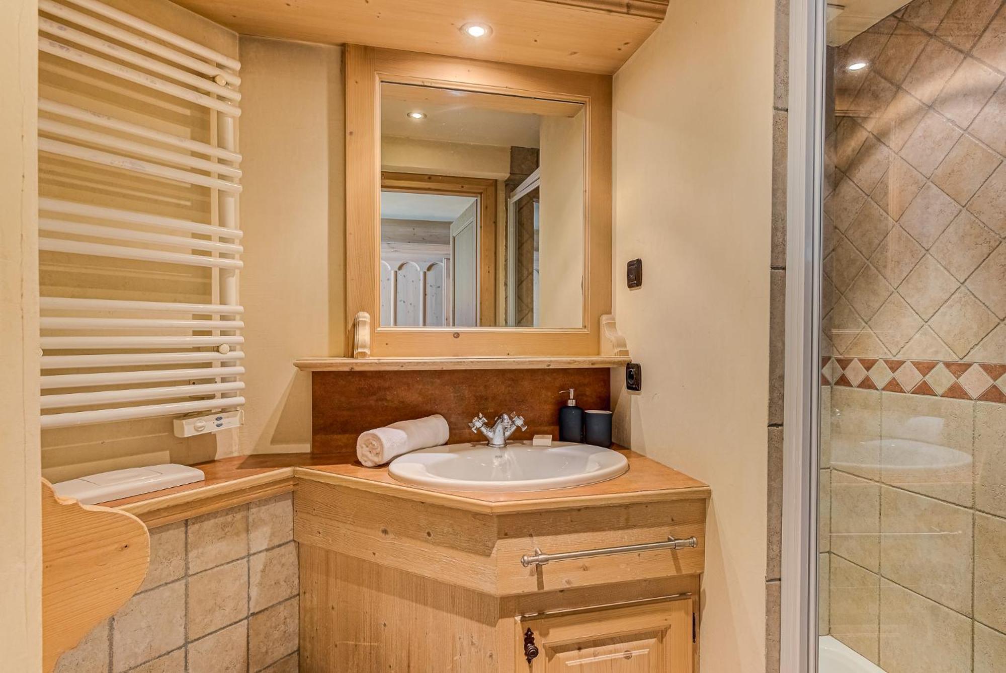 Apartment Longview - Alpes Travel - Central Chamonix - Sleeps 8 Exteriör bild