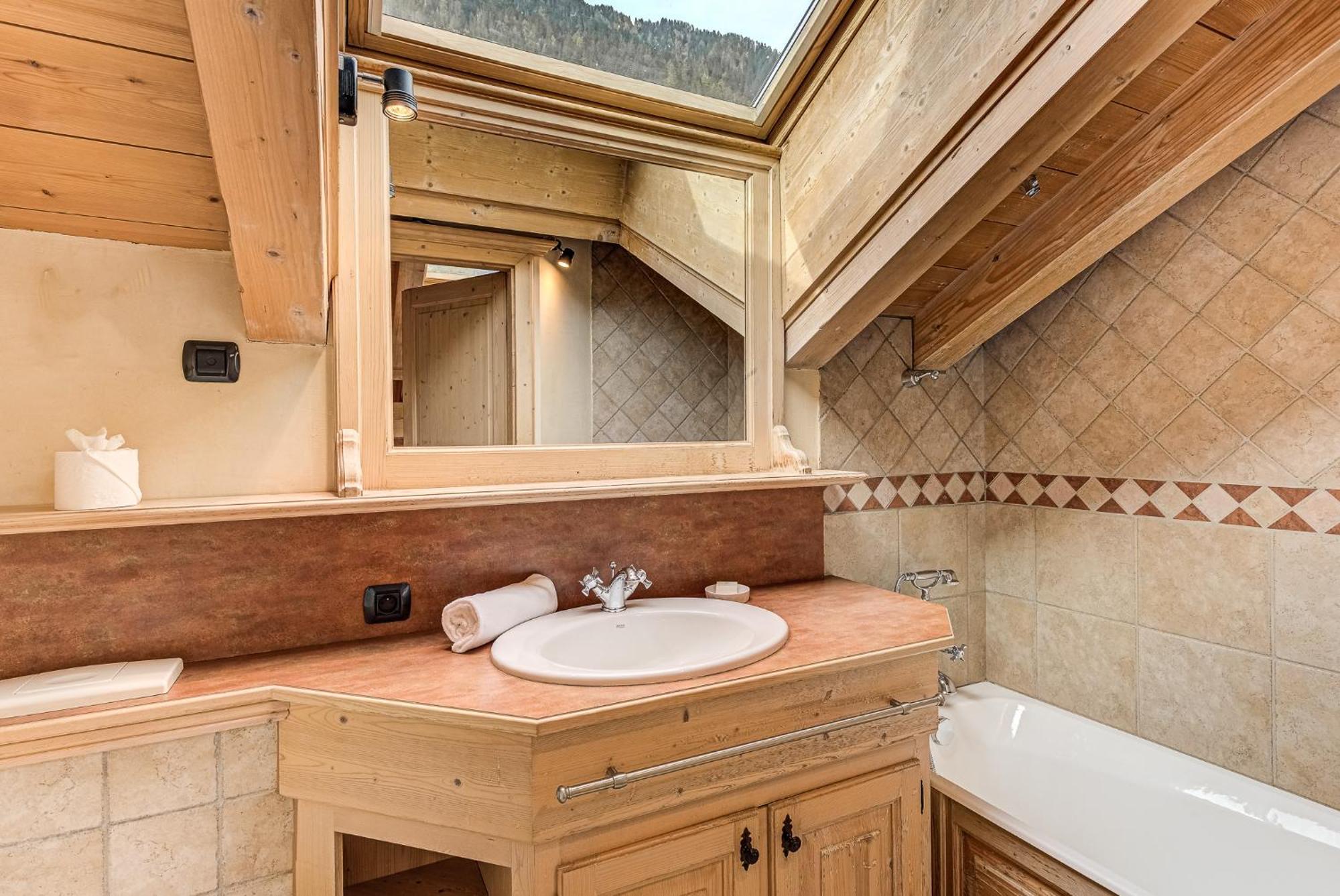 Apartment Longview - Alpes Travel - Central Chamonix - Sleeps 8 Exteriör bild