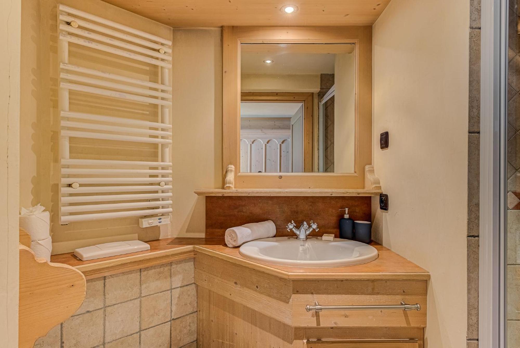 Apartment Longview - Alpes Travel - Central Chamonix - Sleeps 8 Exteriör bild