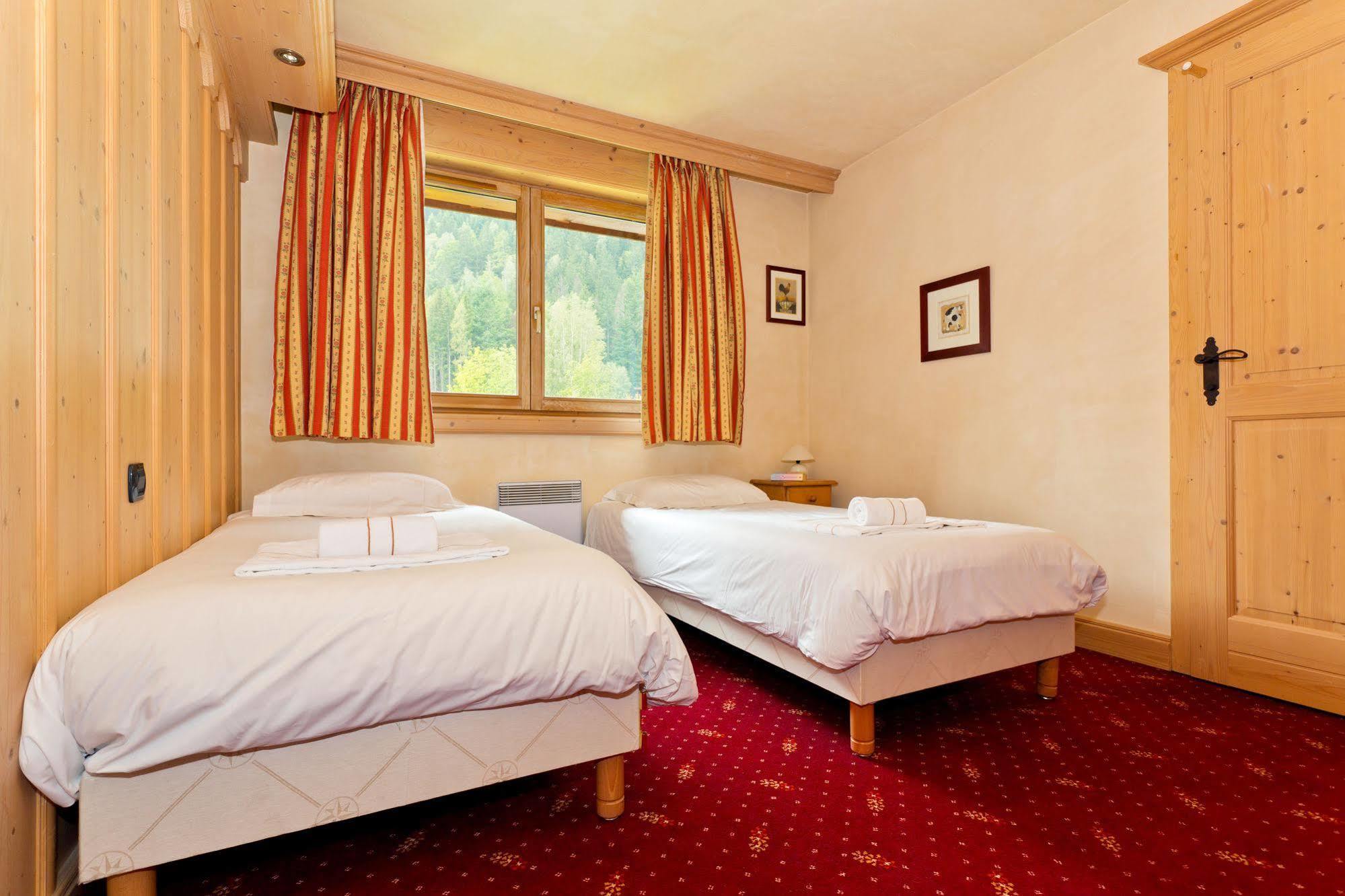 Apartment Longview - Alpes Travel - Central Chamonix - Sleeps 8 Exteriör bild